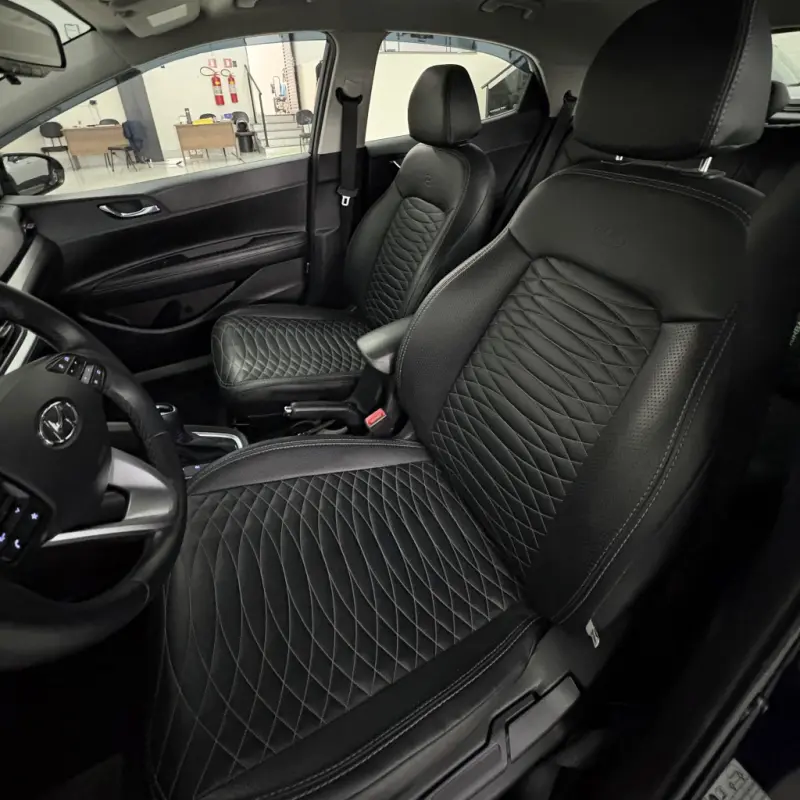 HB 20 Hatch - Foto