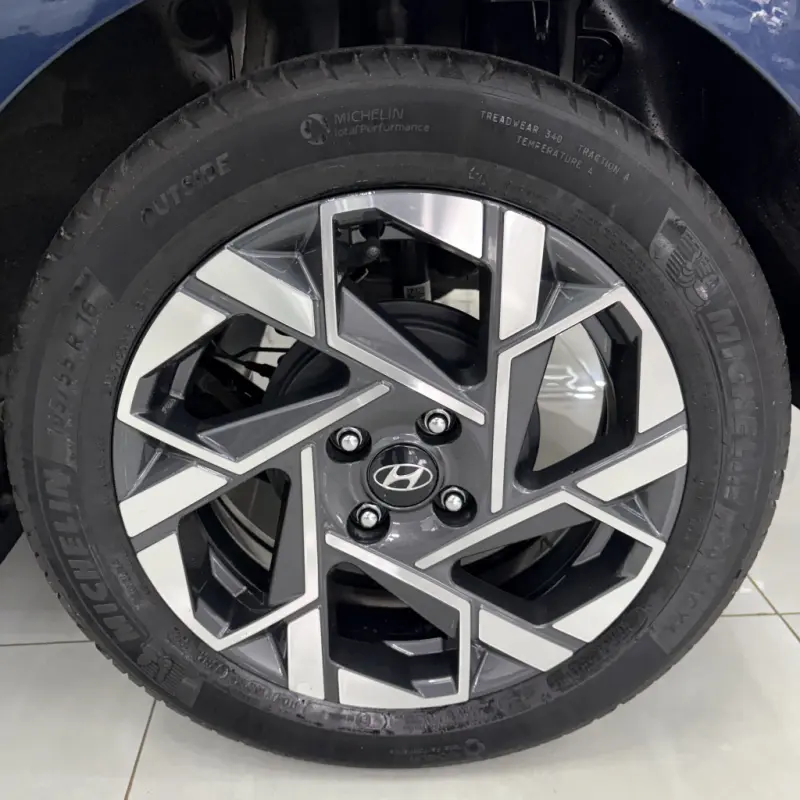 HB 20 Hatch - Foto