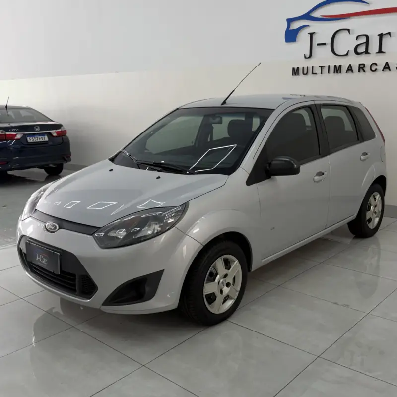 Fiesta Hatch - Foto