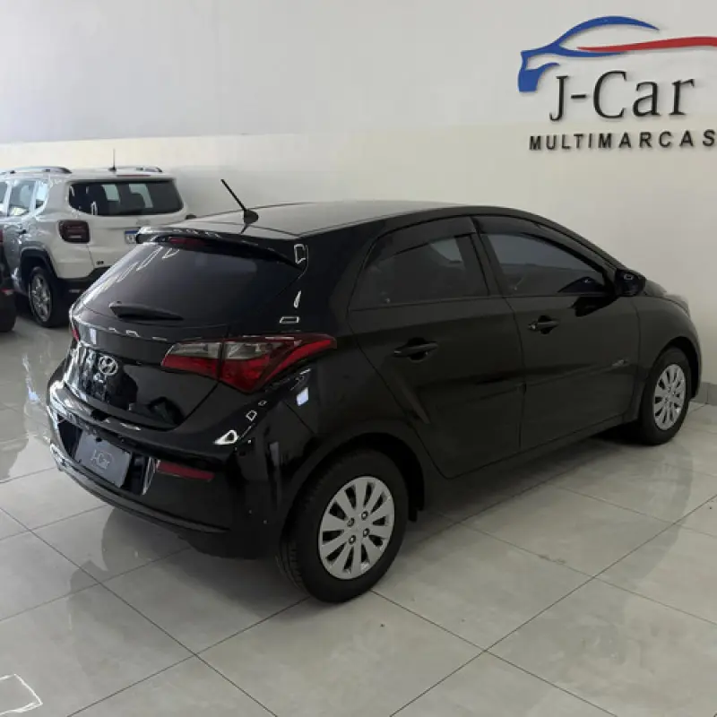 HB 20 Hatch - Foto