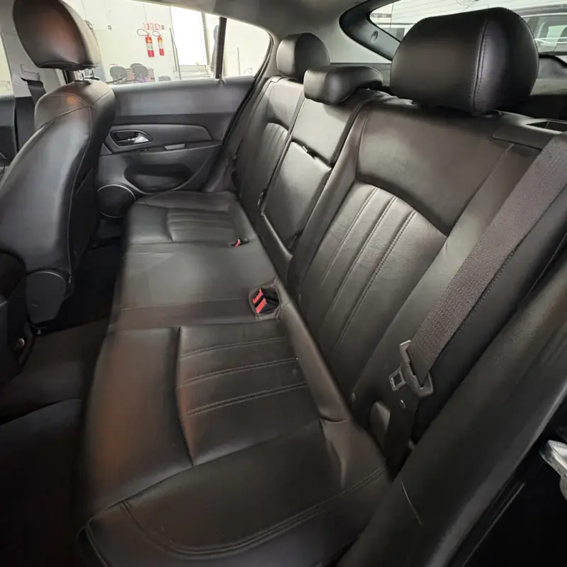 Cruze Hatch - Foto