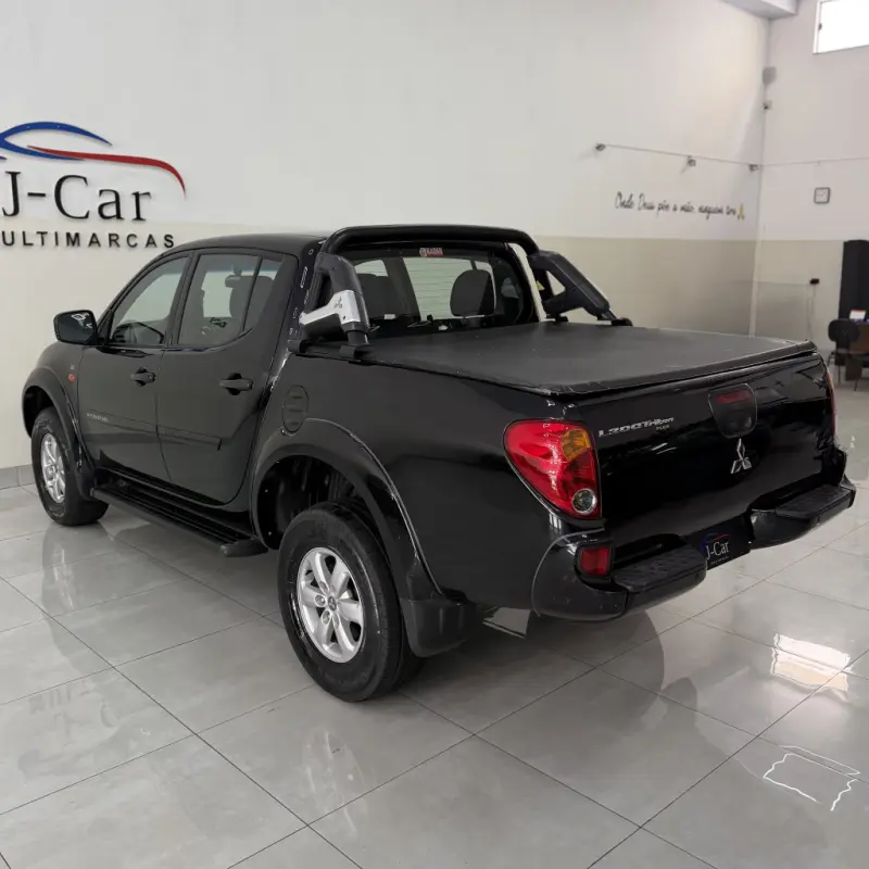 L 200 Triton - Foto