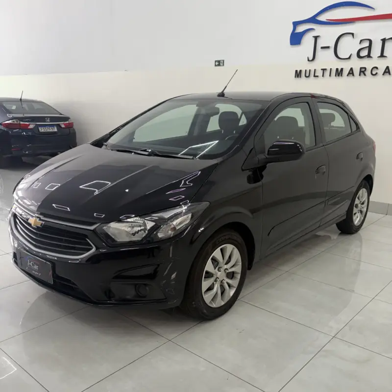 Onix Hatch - Foto