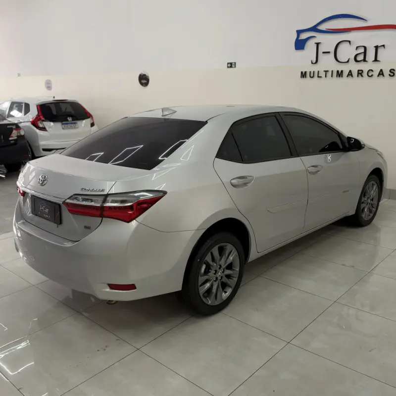 Corolla - Foto