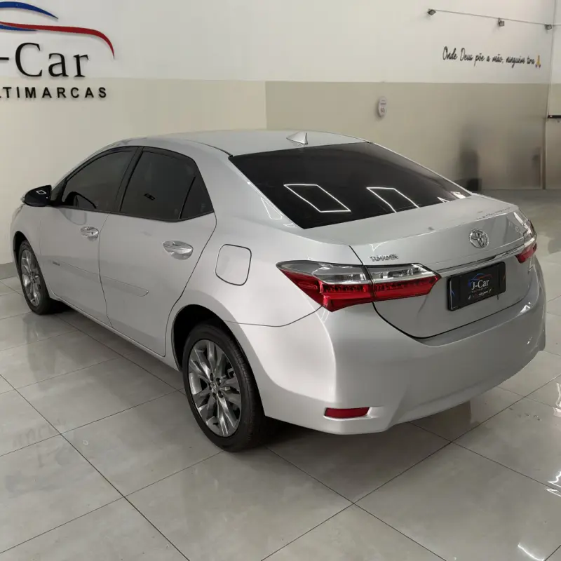 Corolla - Foto