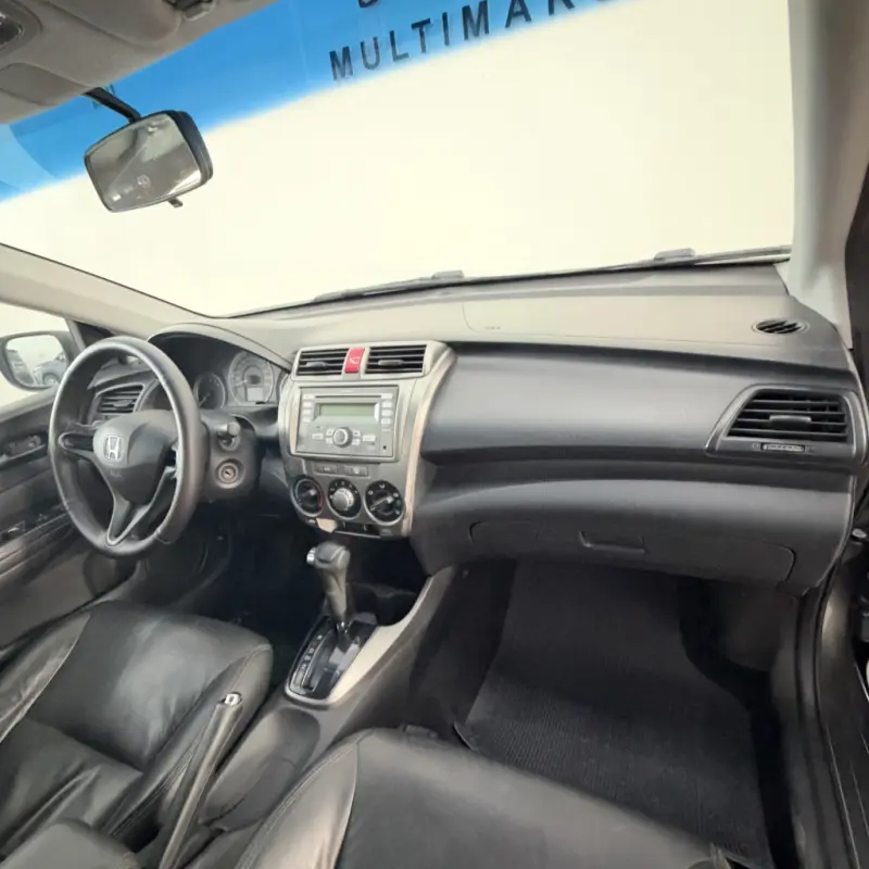 City Sedan - Foto